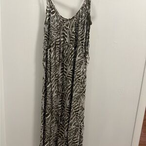 H&M Olive and White Leaf-Print Sleeveless Maxi Dress